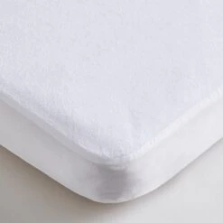 Fogarty Little Sleepers Terry Towelling Waterproof Mattress Protector -IT Luggage Kids Sales Store 30249546 alt01