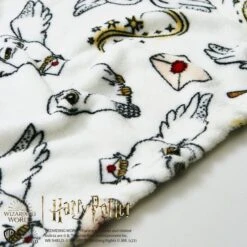Harry Potter White Hedwig Fleece Blanket -IT Luggage Kids Sales Store 30797618 alt03
