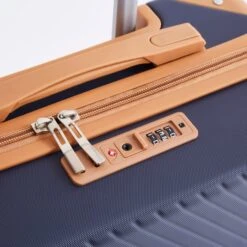 Palermo Hard Shell Suitcase -IT Luggage Kids Sales Store 30866489 alt02