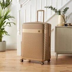 IT Luggage Slipstream Hard Shell Suitcase