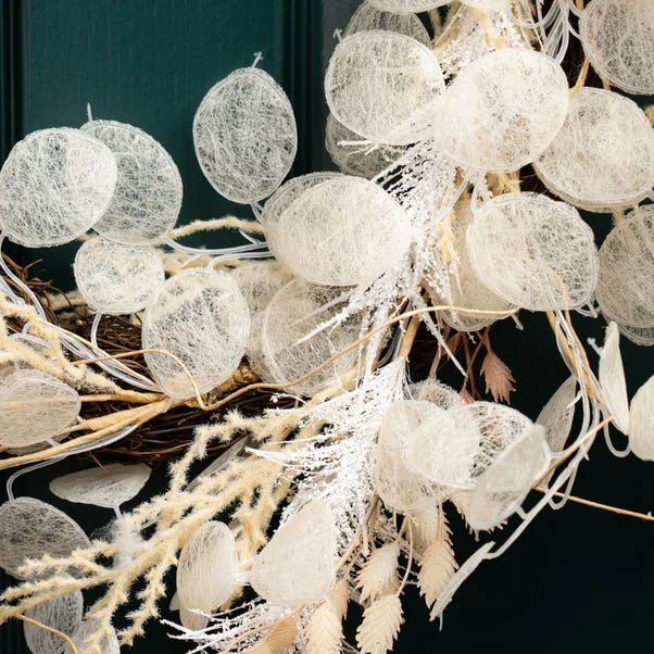 Artificial Cream Eucalyptus Wreath 2 Artificial Cream Eucalyptus Wreath - Image 2