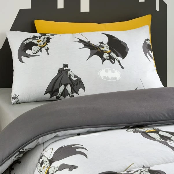 Batman 7.5 Tog Single Coverless Duvet And Pillowcase Set 2 Batman 7.5 Tog Single Coverless Duvet And Pillowcase Set - Image 2