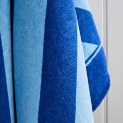 Diagonal Stripe Beach Towel -IT Luggage Kids Sales Store 30963069 alt01