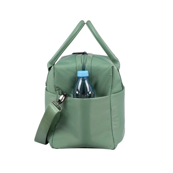 IT Luggage Outpaced Underseat Holdall 16 IT Luggage Outpaced Underseat Holdall - Image 16