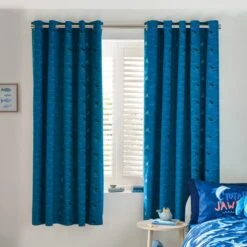 Catherine Lansfield Jawsome Shark Blackout Eyelet Curtains -IT Luggage Kids Sales Store 30977413 alt05