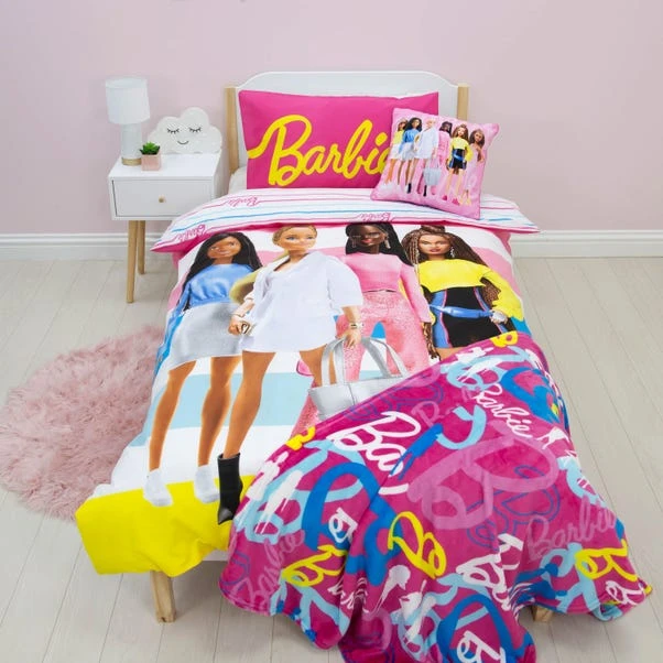 Barbie Unboxed Reversible Single Duvet Cover & Pillowcase Set 1 Barbie Unboxed Reversible Single Duvet Cover & Pillowcase Set