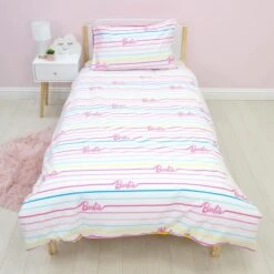 Barbie Unboxed Reversible Single Duvet Cover & Pillowcase Set 10 Barbie Unboxed Reversible Single Duvet Cover & Pillowcase Set -IT Luggage Kids Sales Store 30977945 alt02