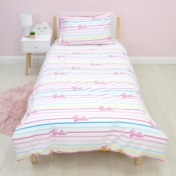 Barbie Unboxed Reversible Single Duvet Cover & Pillowcase Set 3 Barbie Unboxed Reversible Single Duvet Cover & Pillowcase Set - Image 3