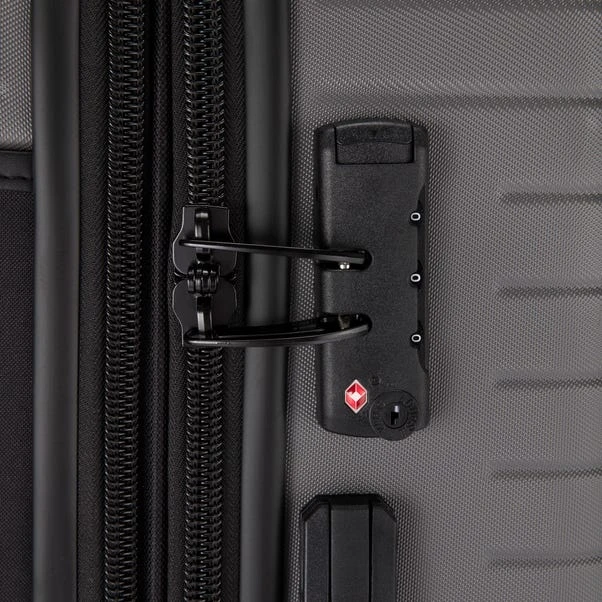 IT Luggage Attuned Hard Shell Suitcase 6 IT Luggage Attuned Hard Shell Suitcase - Image 6